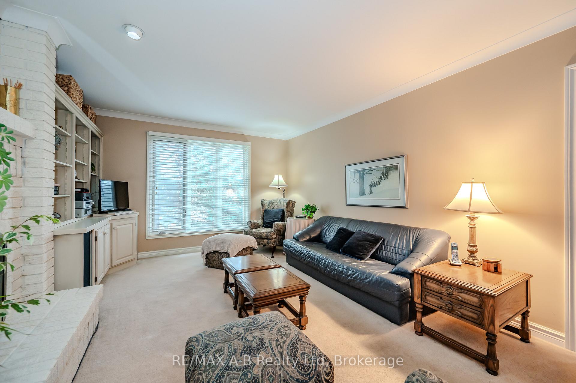 Photo 7 of 87 Lorilee Crescent, Kitchener — HOMEH