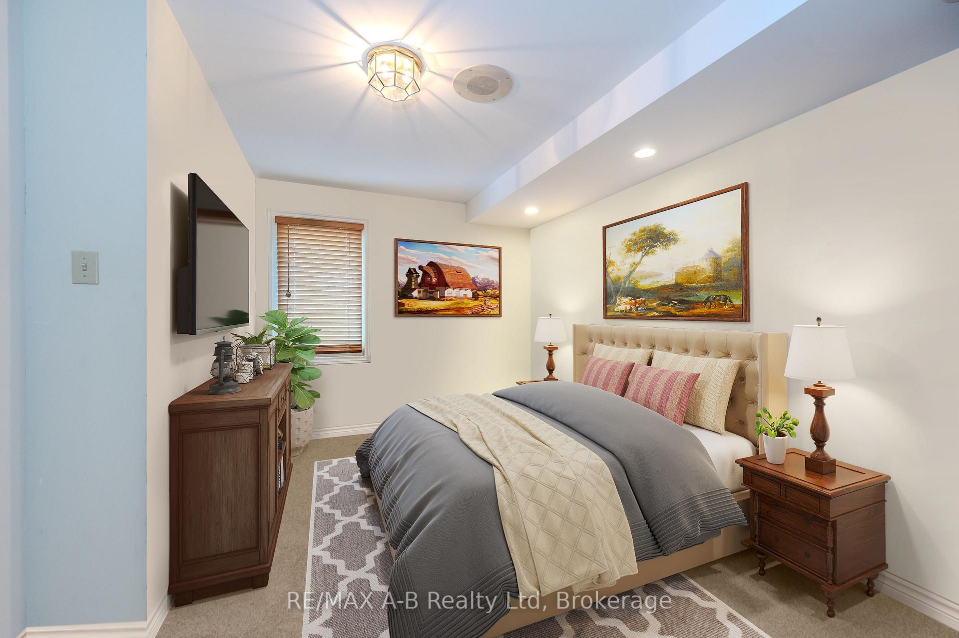 Photo 16 of 87 Lorilee Crescent, Kitchener — HOMEH