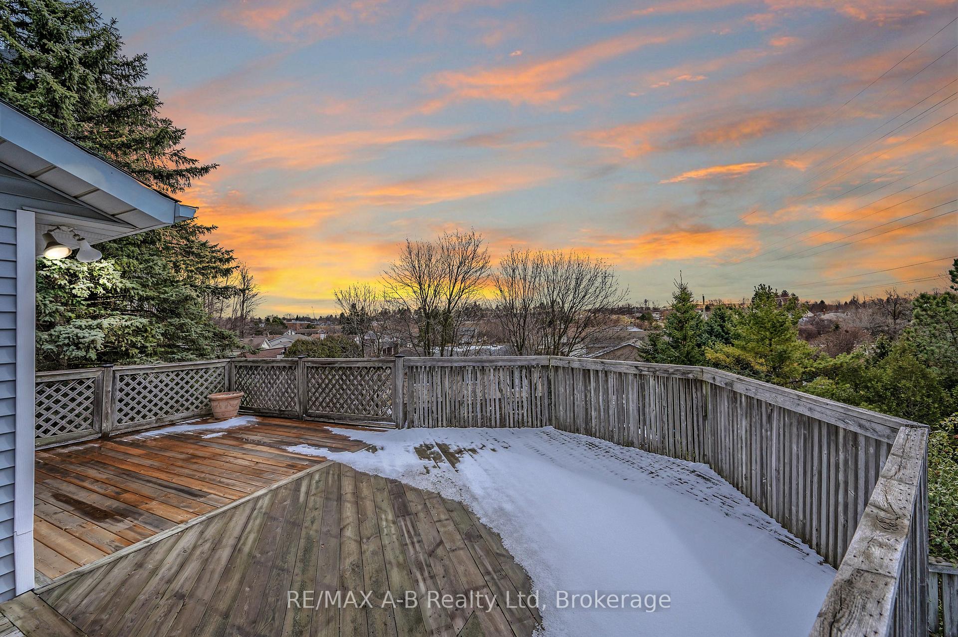 Photo 32 of 87 Lorilee Crescent, Kitchener — HOMEH