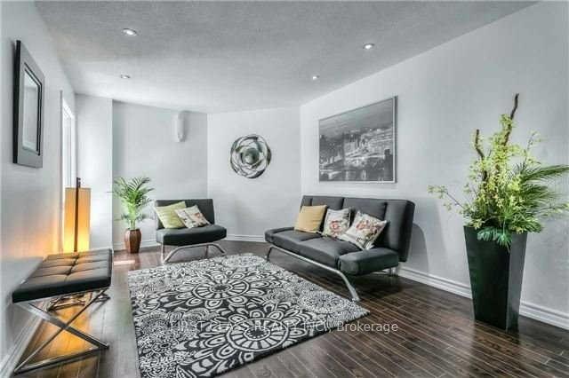 Photo 1 of Unit Upper, 9 Upton Crescent, Markham, Milliken Mills West — HOMEH