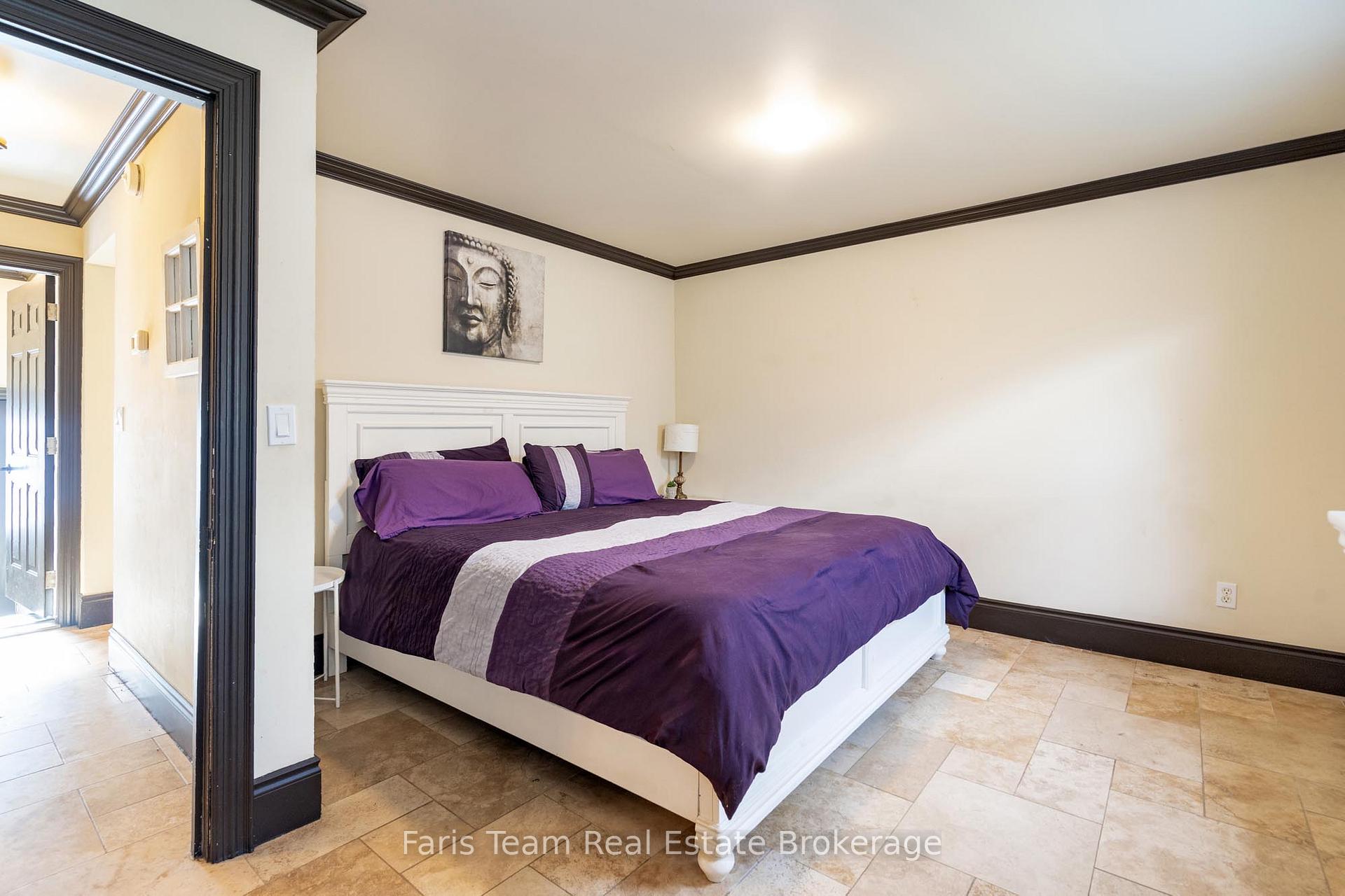 Photo 9 of 517 Queen Street, Midland — HOMEH