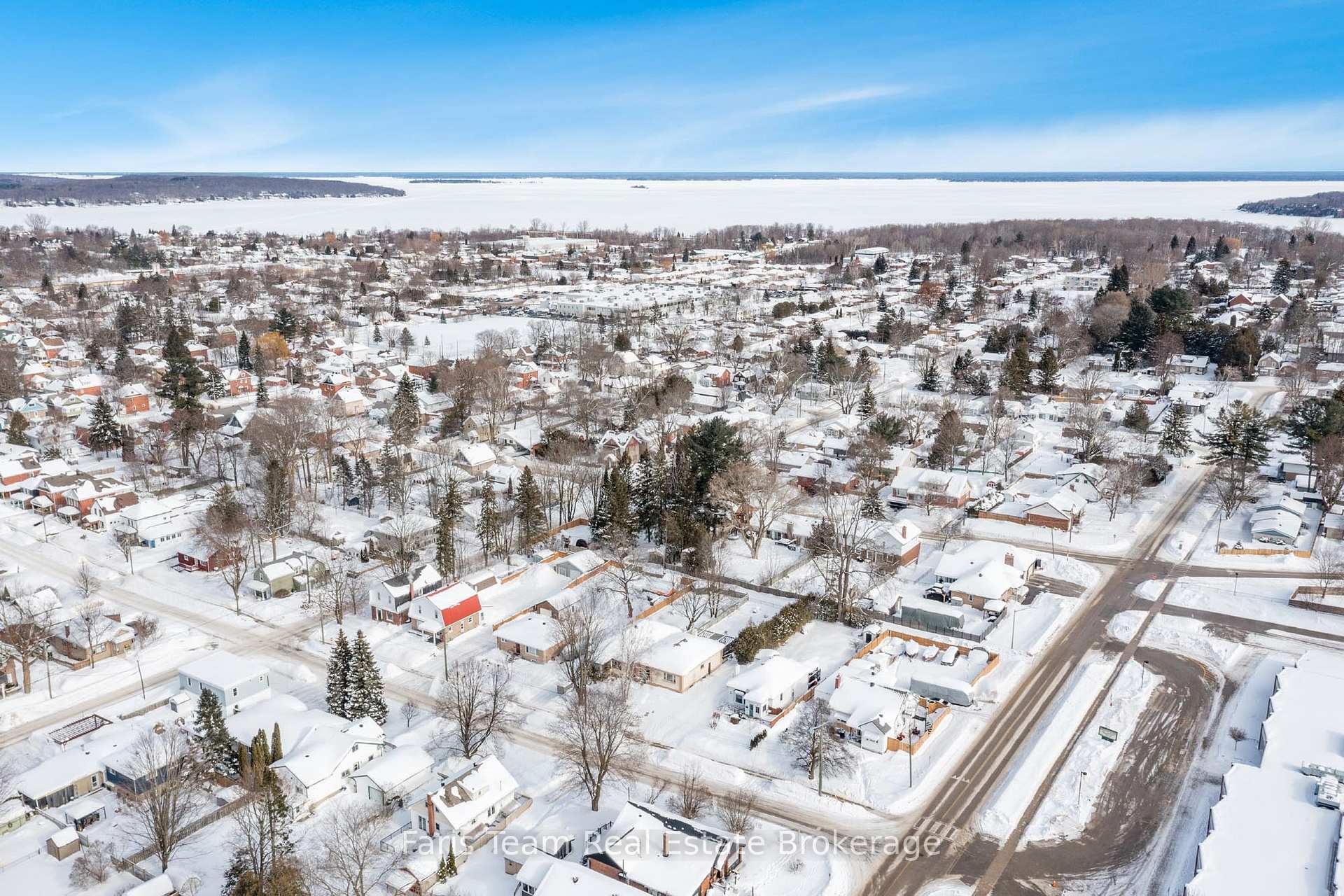 Photo 22 of 517 Queen Street, Midland — HOMEH