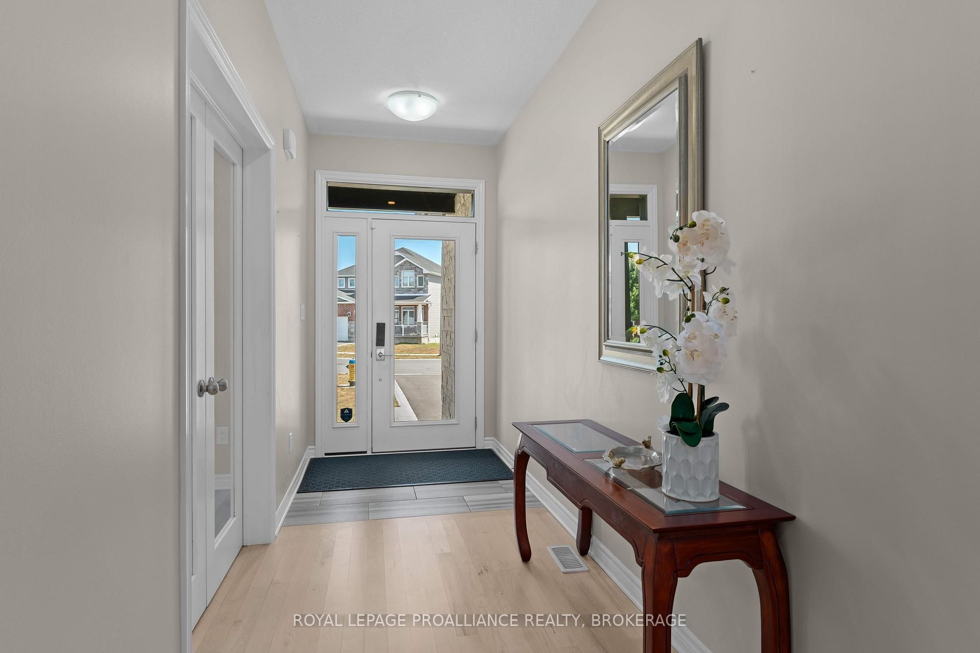 Photo 5 of 1713 Executive Avenue, Kingston, City Northwest — HOMEH