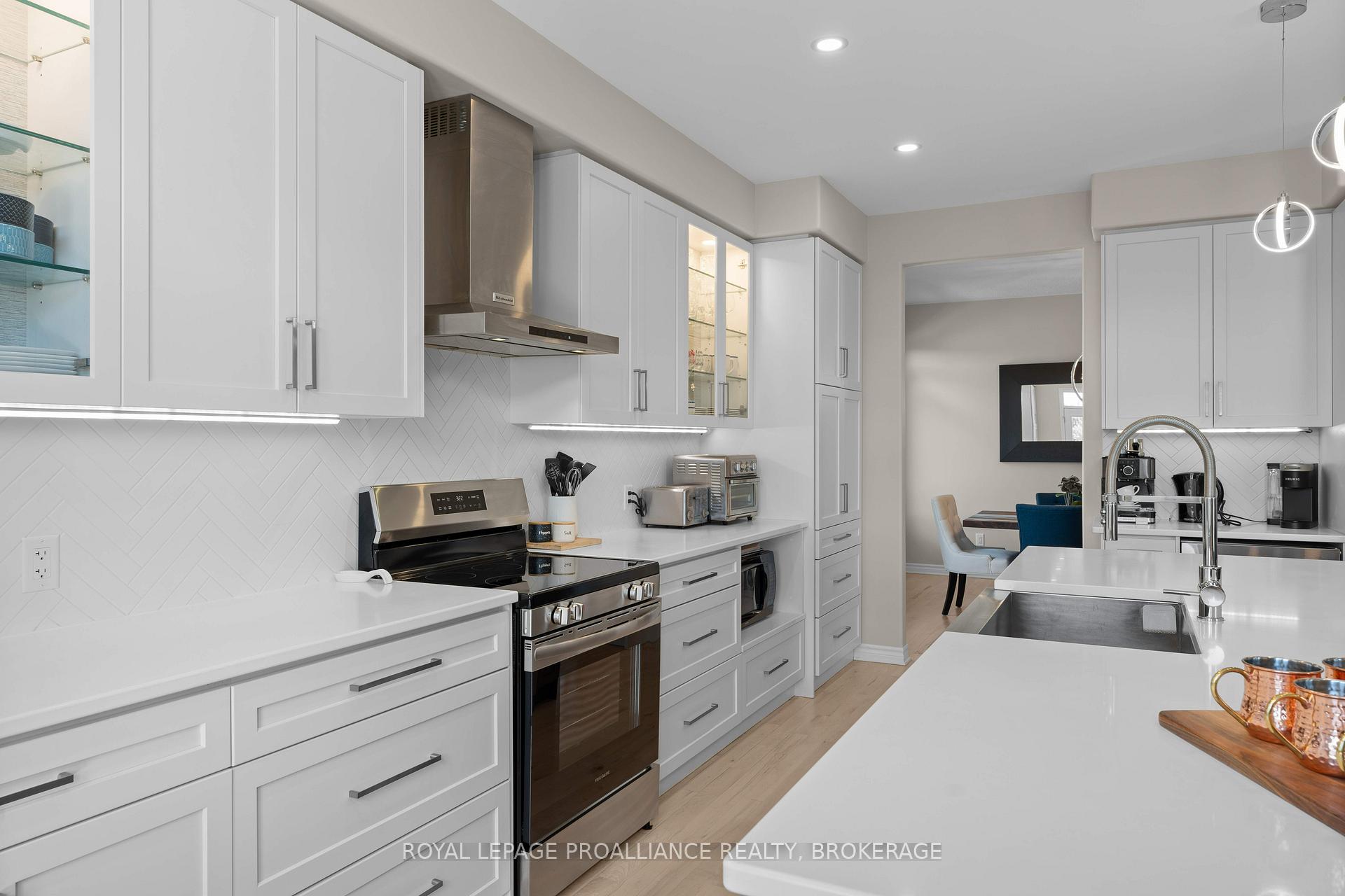 Photo 14 of 1713 Executive Avenue, Kingston, City Northwest — HOMEH