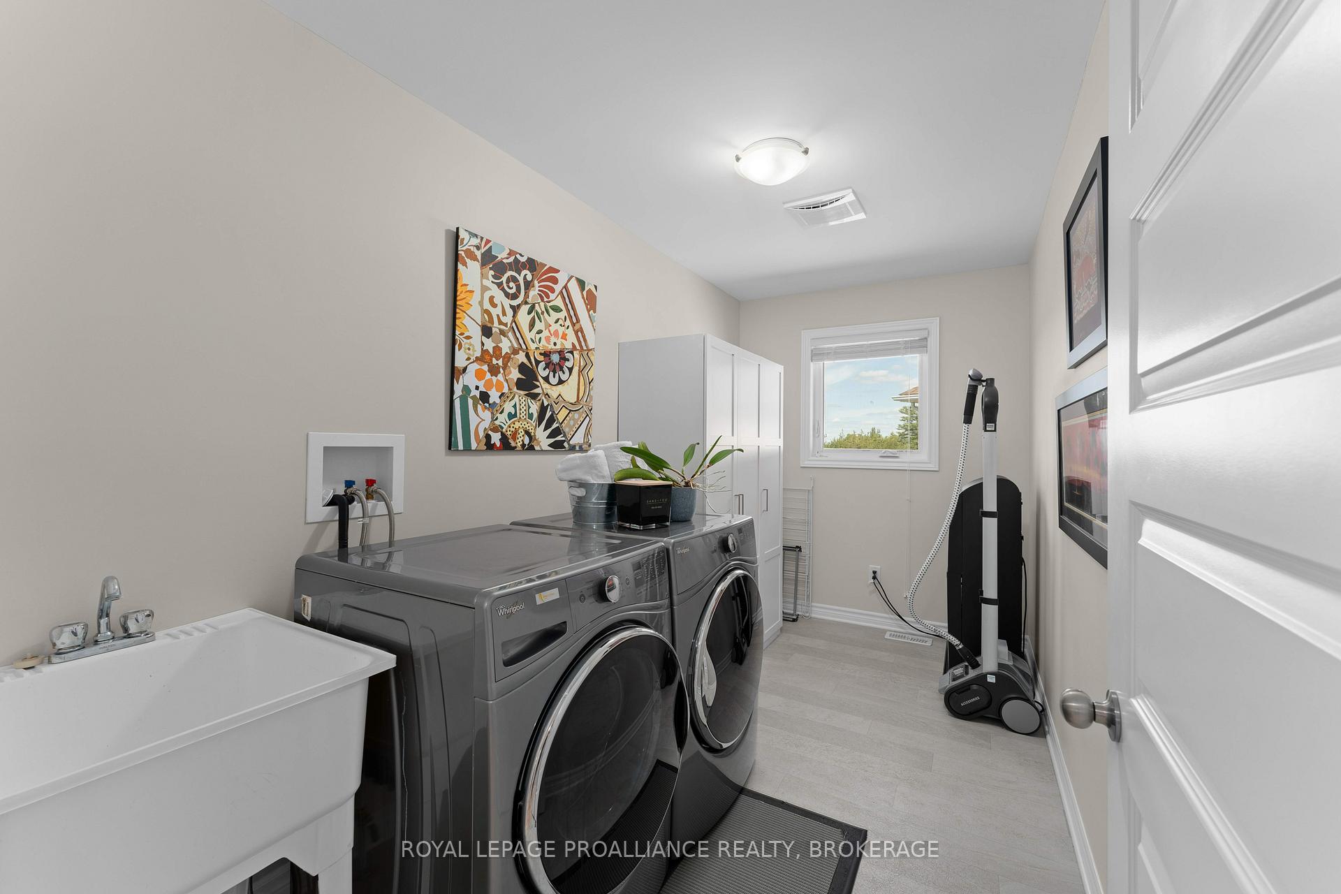 Photo 26 of 1713 Executive Avenue, Kingston, City Northwest — HOMEH