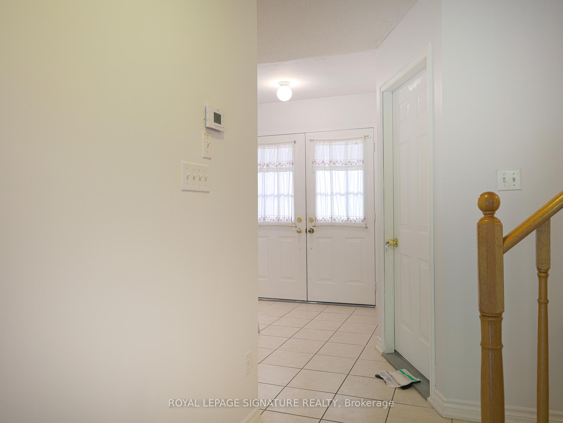 Photo 5 of 48 Billingsley Crescent, Markham, Cedarwood — HOMEH