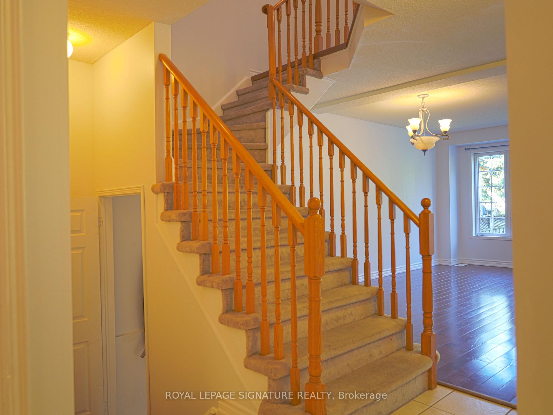 Photo 6 of 48 Billingsley Crescent, Markham, Cedarwood — HOMEH