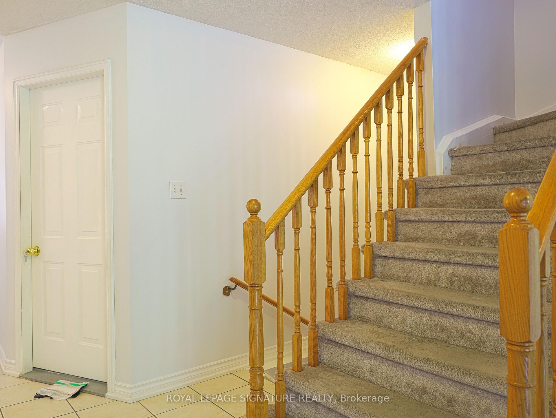 Photo 7 of 48 Billingsley Crescent, Markham, Cedarwood — HOMEH