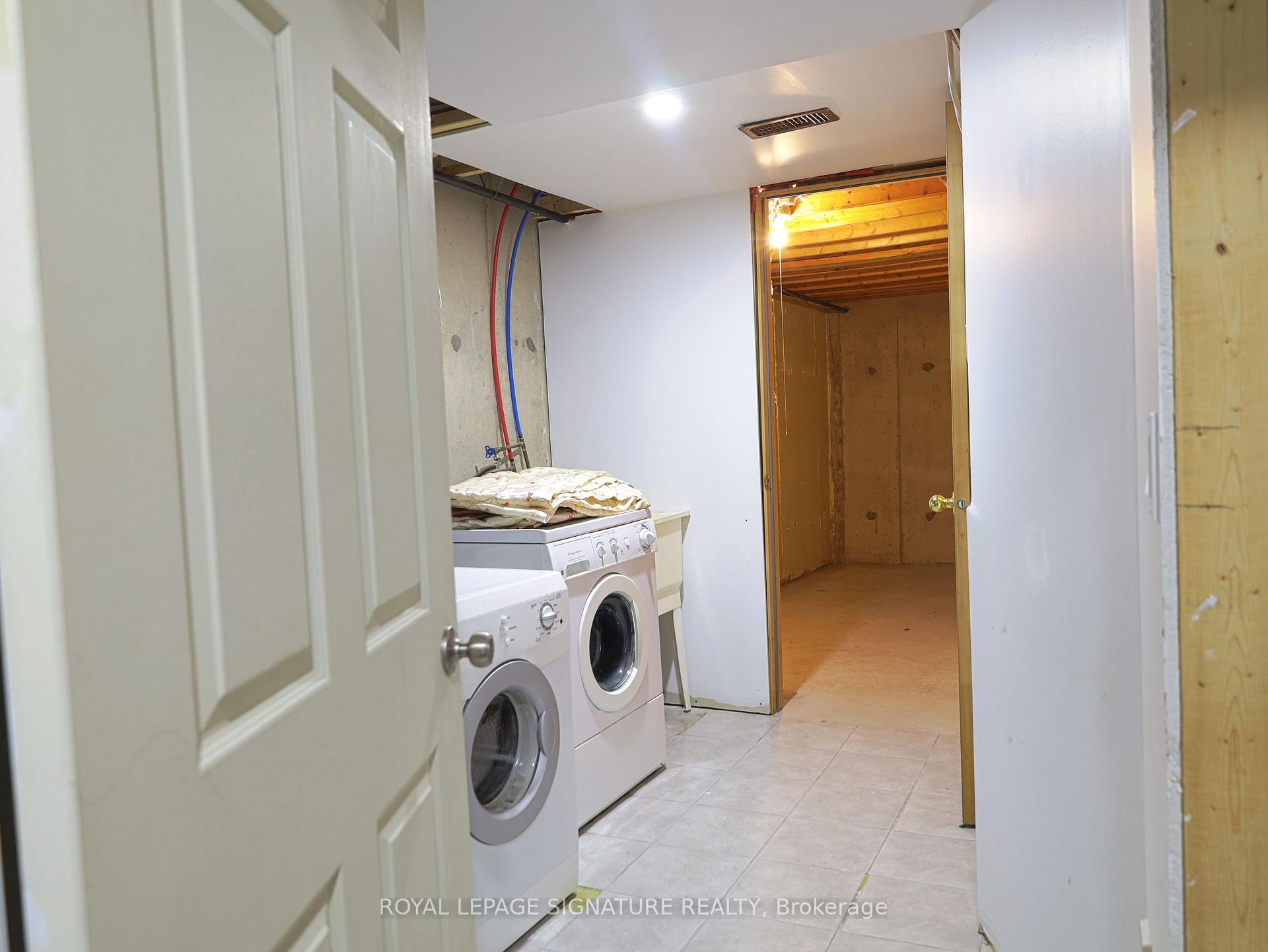 Photo 24 of 48 Billingsley Crescent, Markham, Cedarwood — HOMEH