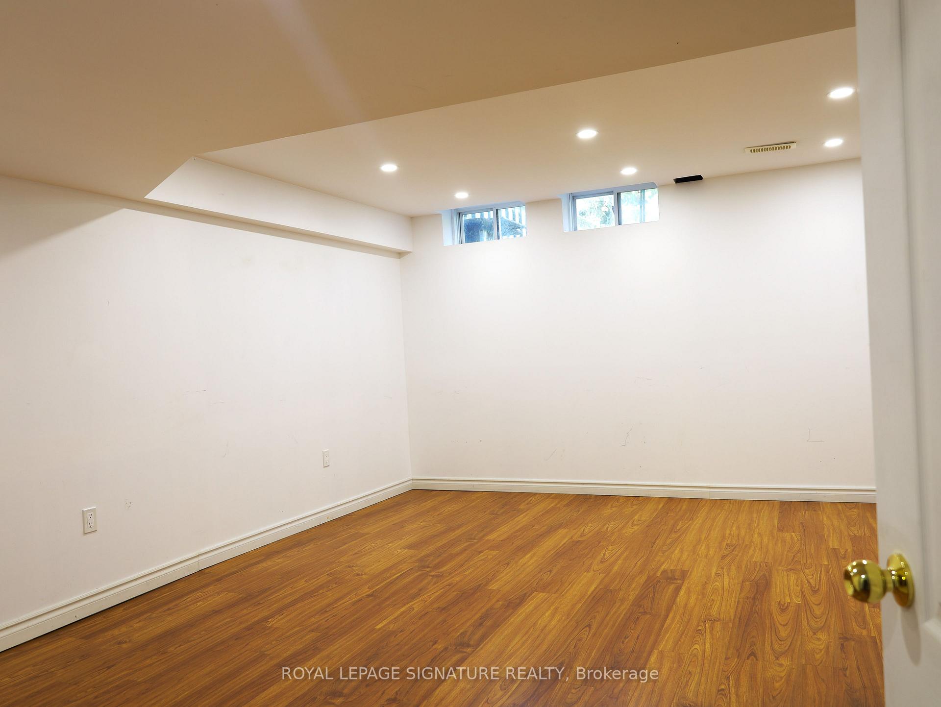 Photo 25 of 48 Billingsley Crescent, Markham, Cedarwood — HOMEH