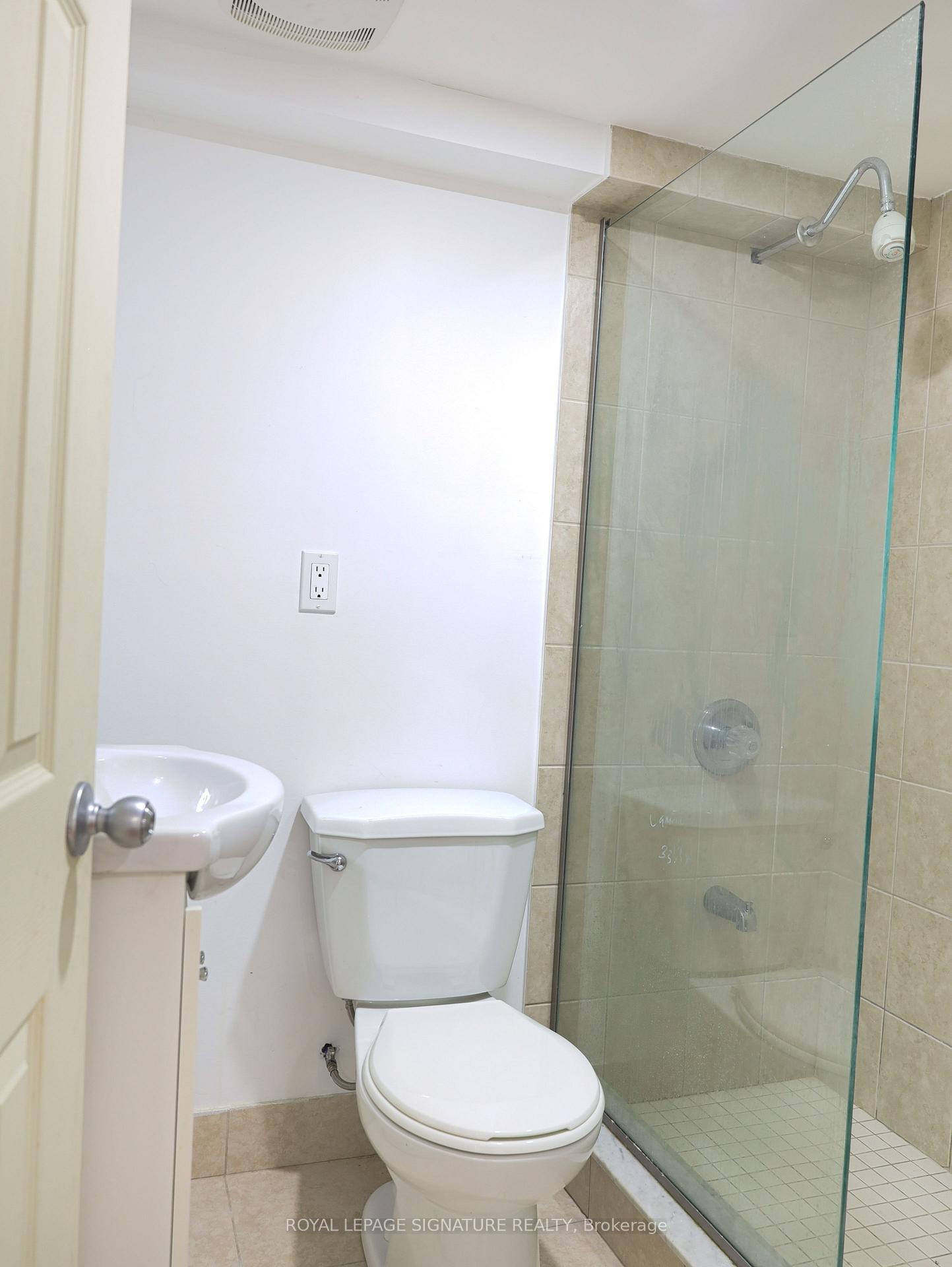 Photo 26 of 48 Billingsley Crescent, Markham, Cedarwood — HOMEH