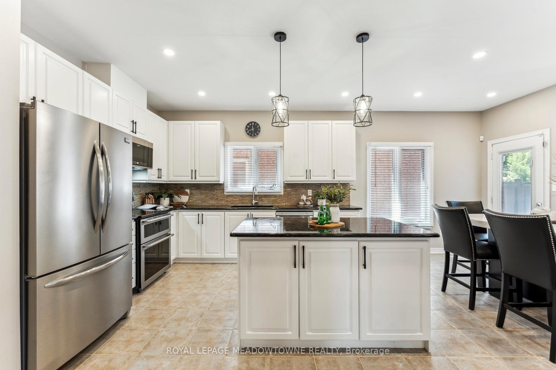 Photo 11 of 1186 Ezard Crescent, Milton, Clarke — HOMEH