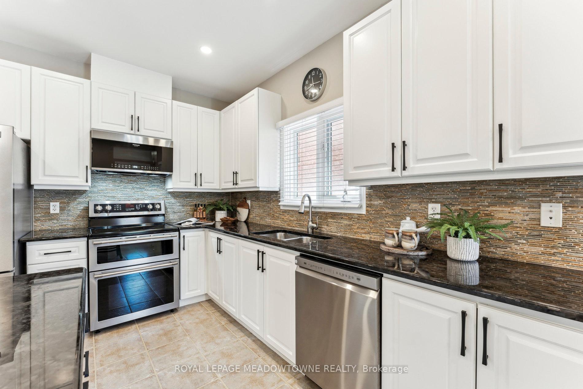 Photo 14 of 1186 Ezard Crescent, Milton, Clarke — HOMEH