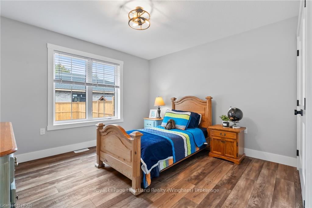 Photo 16 of 26 Ann Street N, Minto — HOMEH