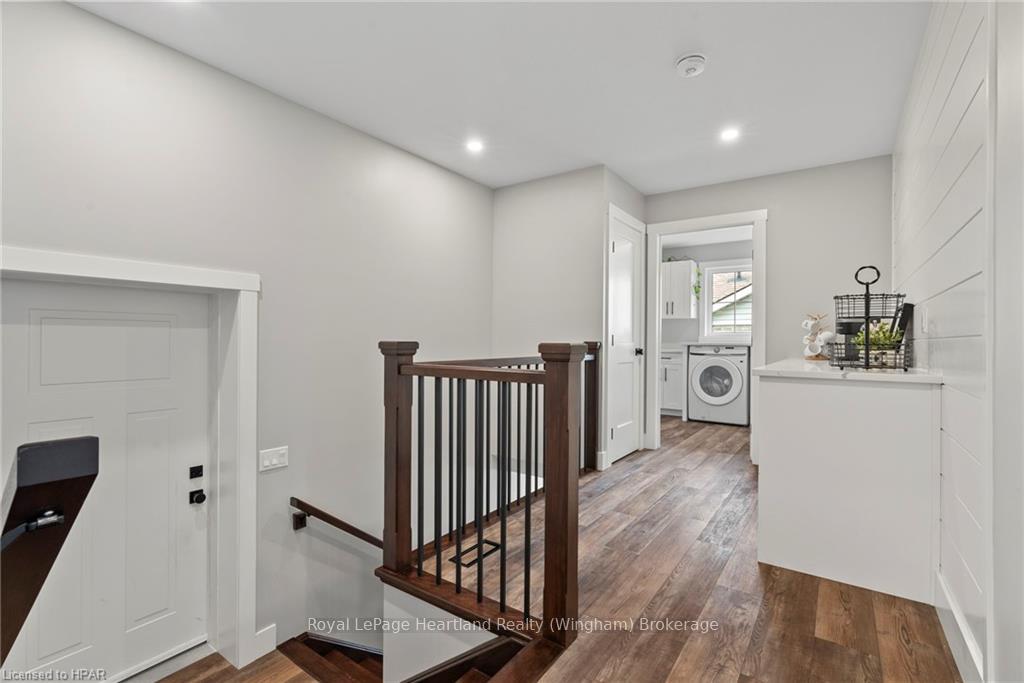 Photo 19 of 26 Ann Street N, Minto — HOMEH