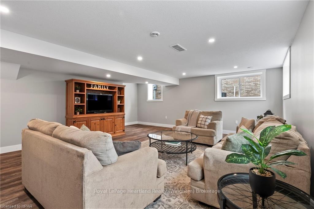 Photo 27 of 26 Ann Street N, Minto — HOMEH