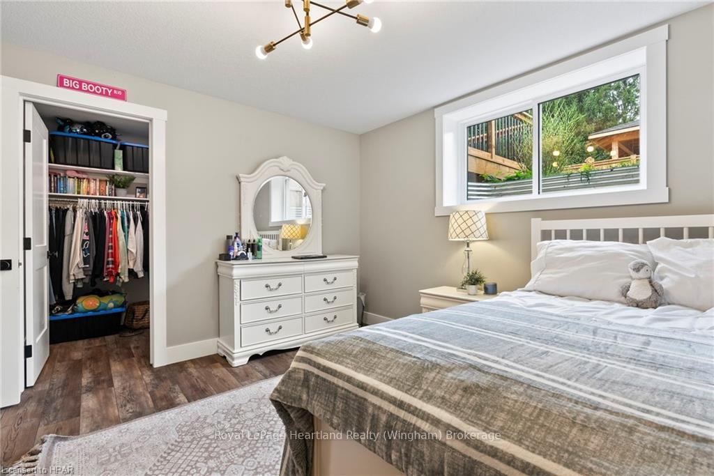 Photo 32 of 26 Ann Street N, Minto — HOMEH