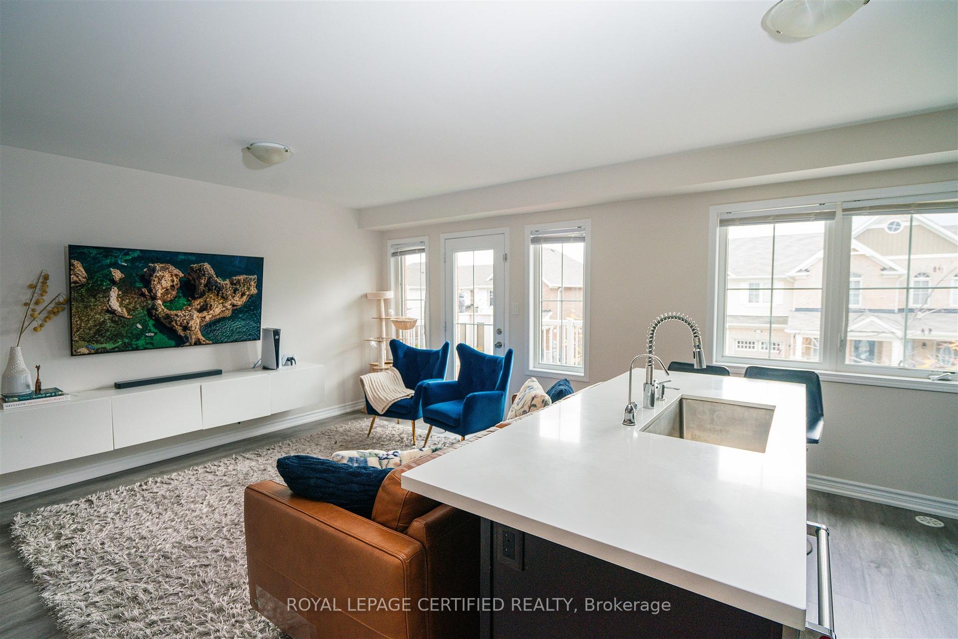 Photo 5 of 1657 Copeland Circle, Milton, Clarke — HOMEH