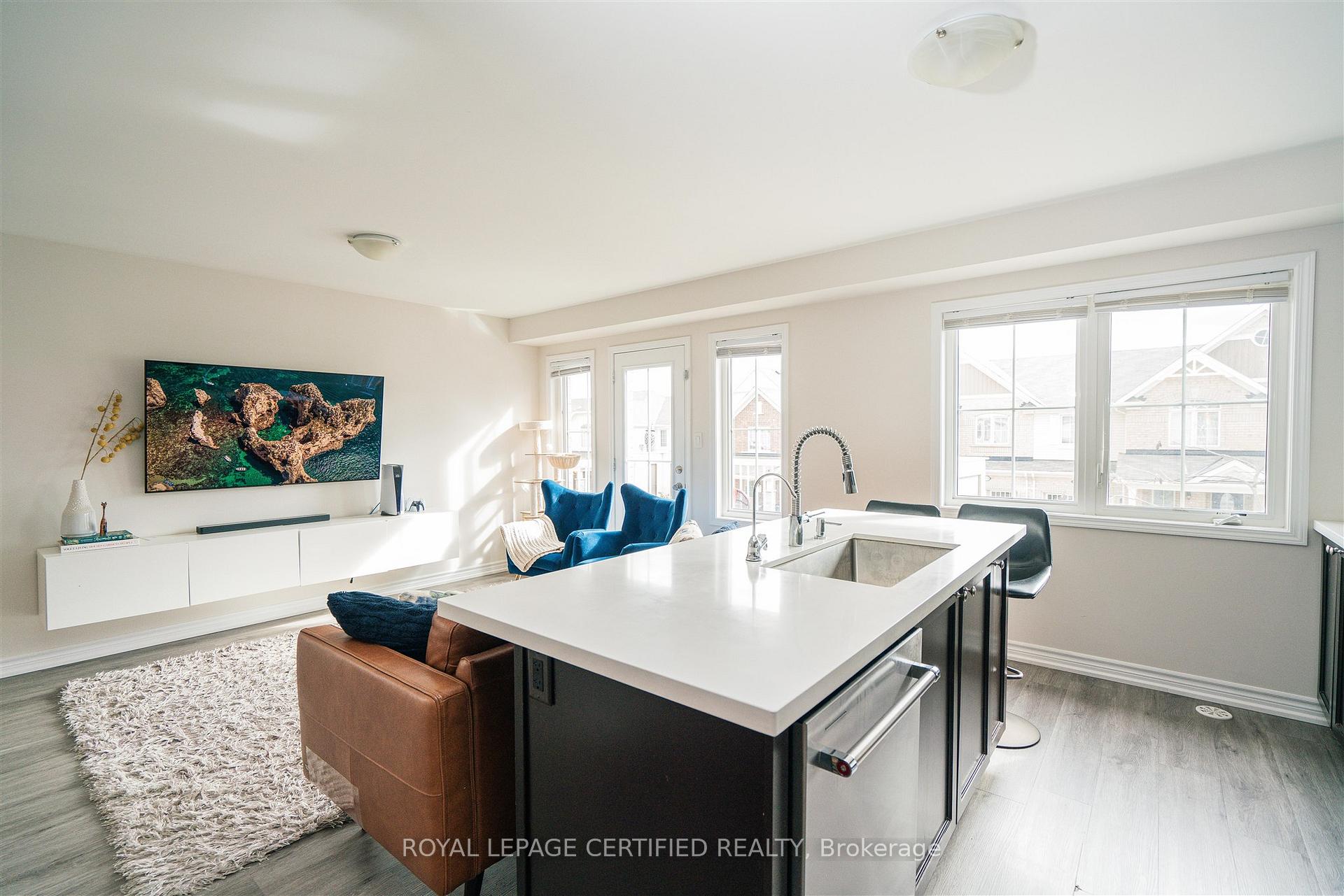 Photo 9 of 1657 Copeland Circle, Milton, Clarke — HOMEH