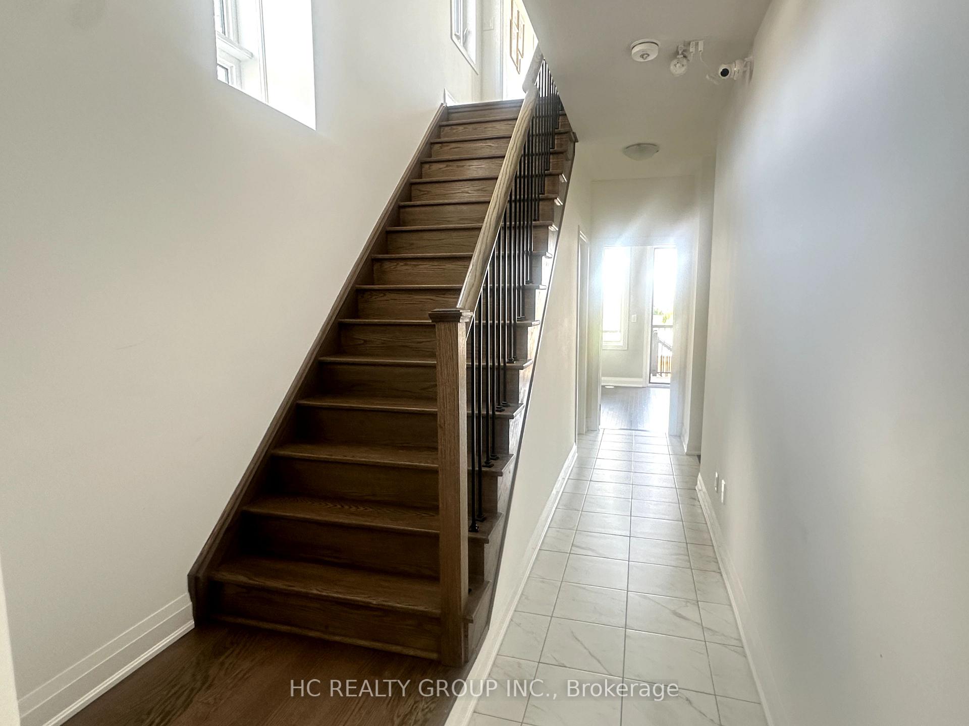 Photo 2 of 110 Carole Bell Way, Markham, Wismer — HOMEH