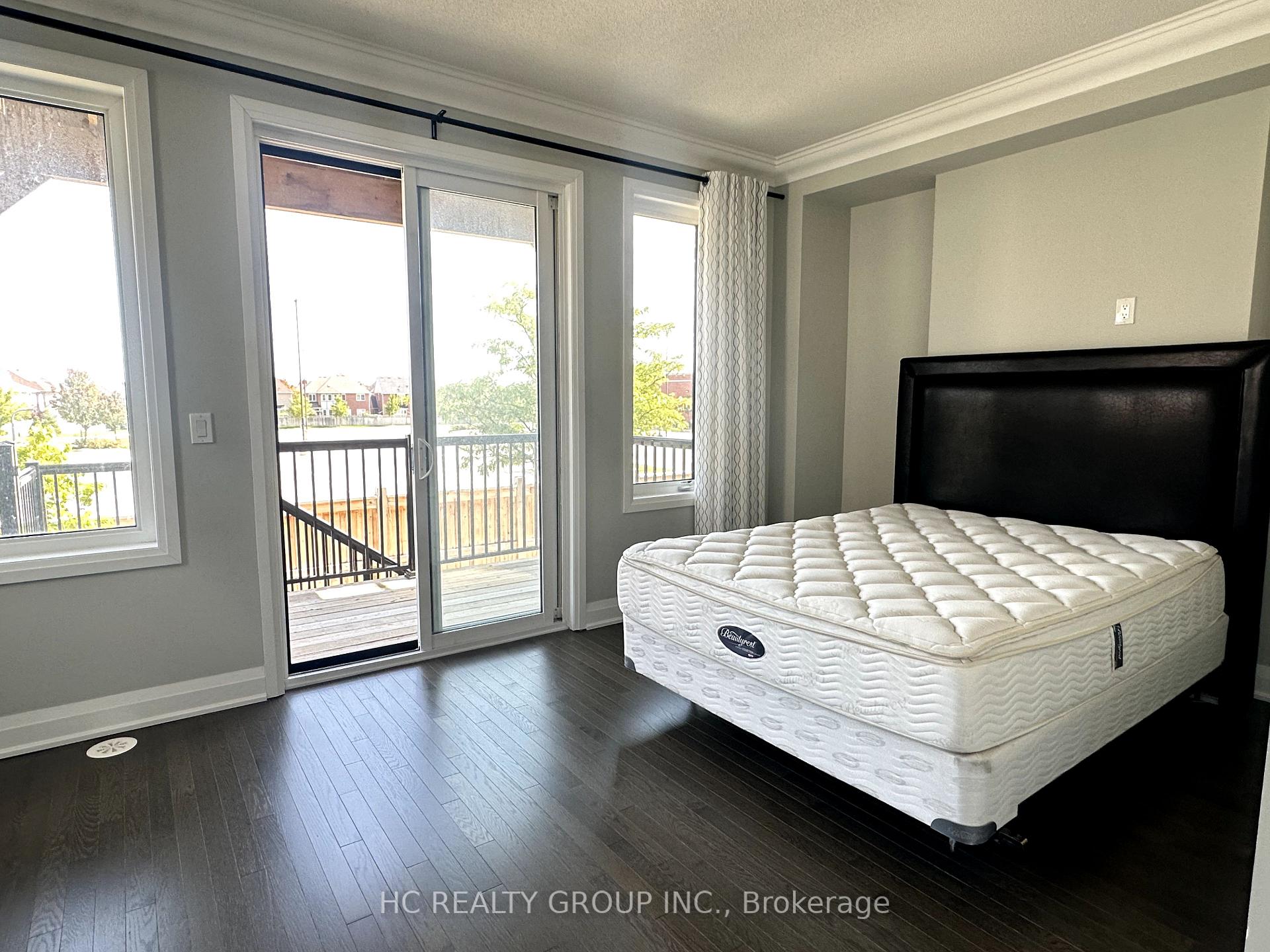 Photo 4 of 110 Carole Bell Way, Markham, Wismer — HOMEH