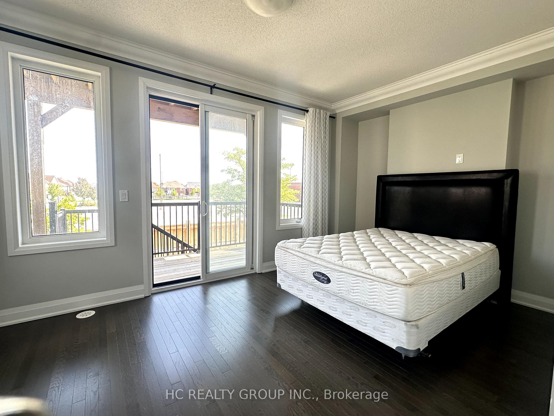 Photo 5 of 110 Carole Bell Way, Markham, Wismer — HOMEH