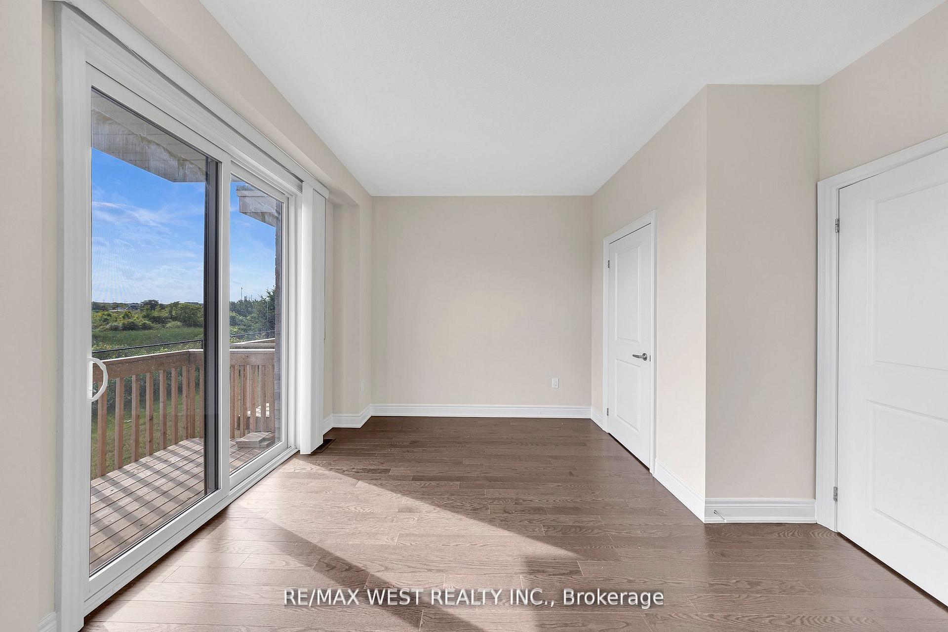 Photo 10 of 8 Andress Way, Markham, Cedarwood — HOMEH