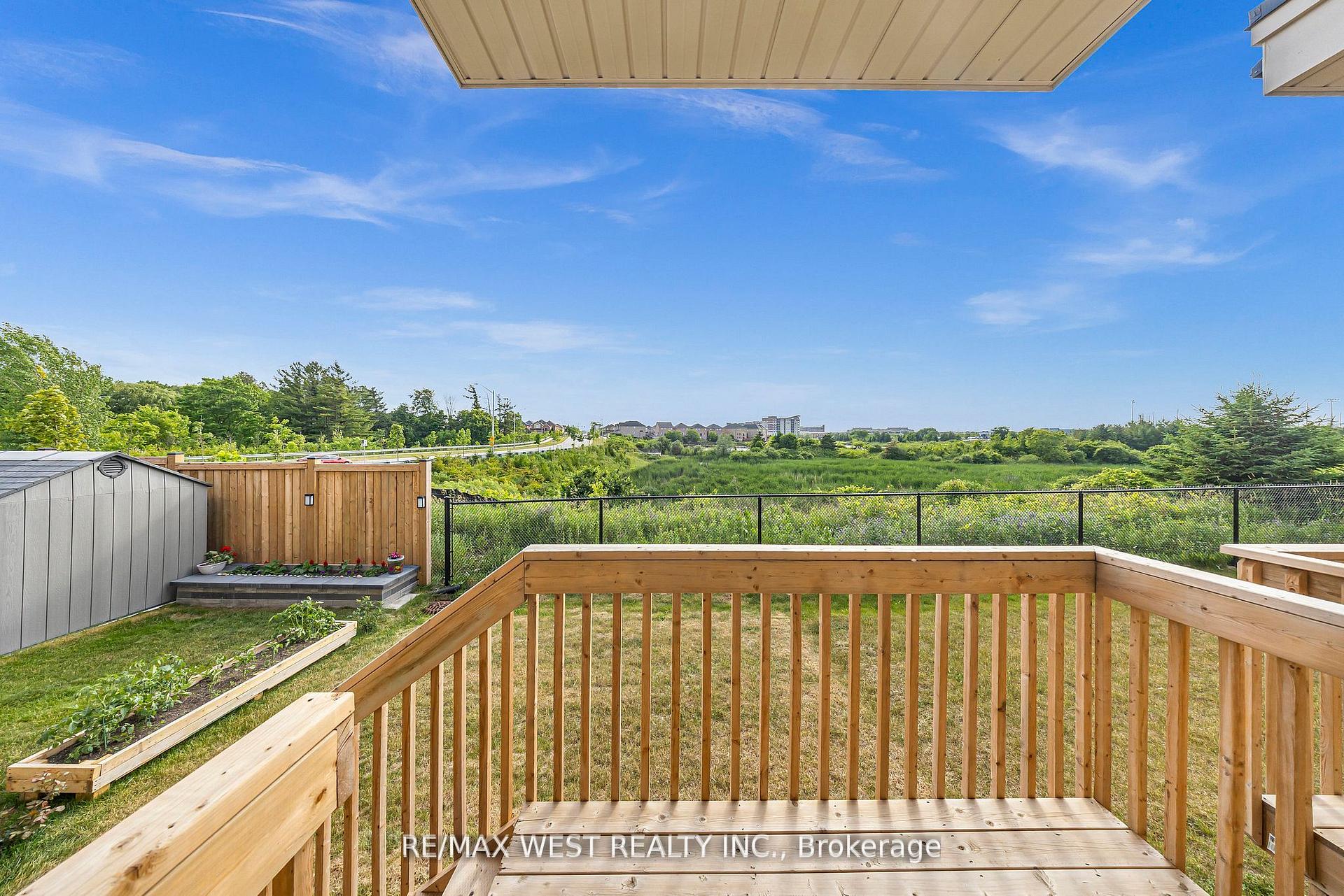 Photo 11 of 8 Andress Way, Markham, Cedarwood — HOMEH