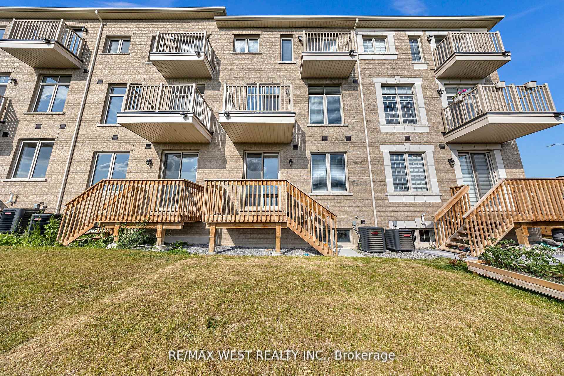 Photo 38 of 8 Andress Way, Markham, Cedarwood — HOMEH
