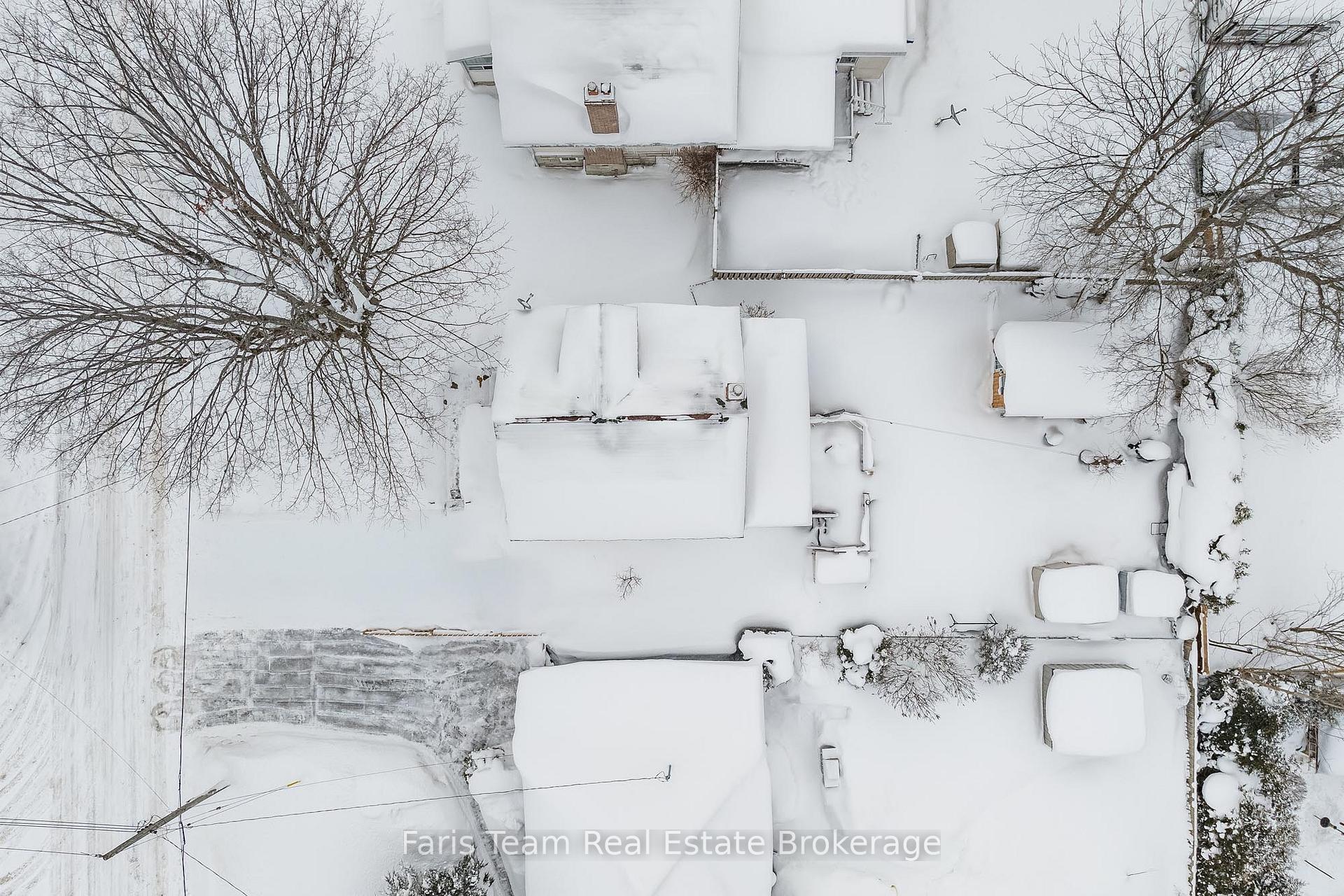 Photo 13 of 568 Johnson Street, Midland — HOMEH