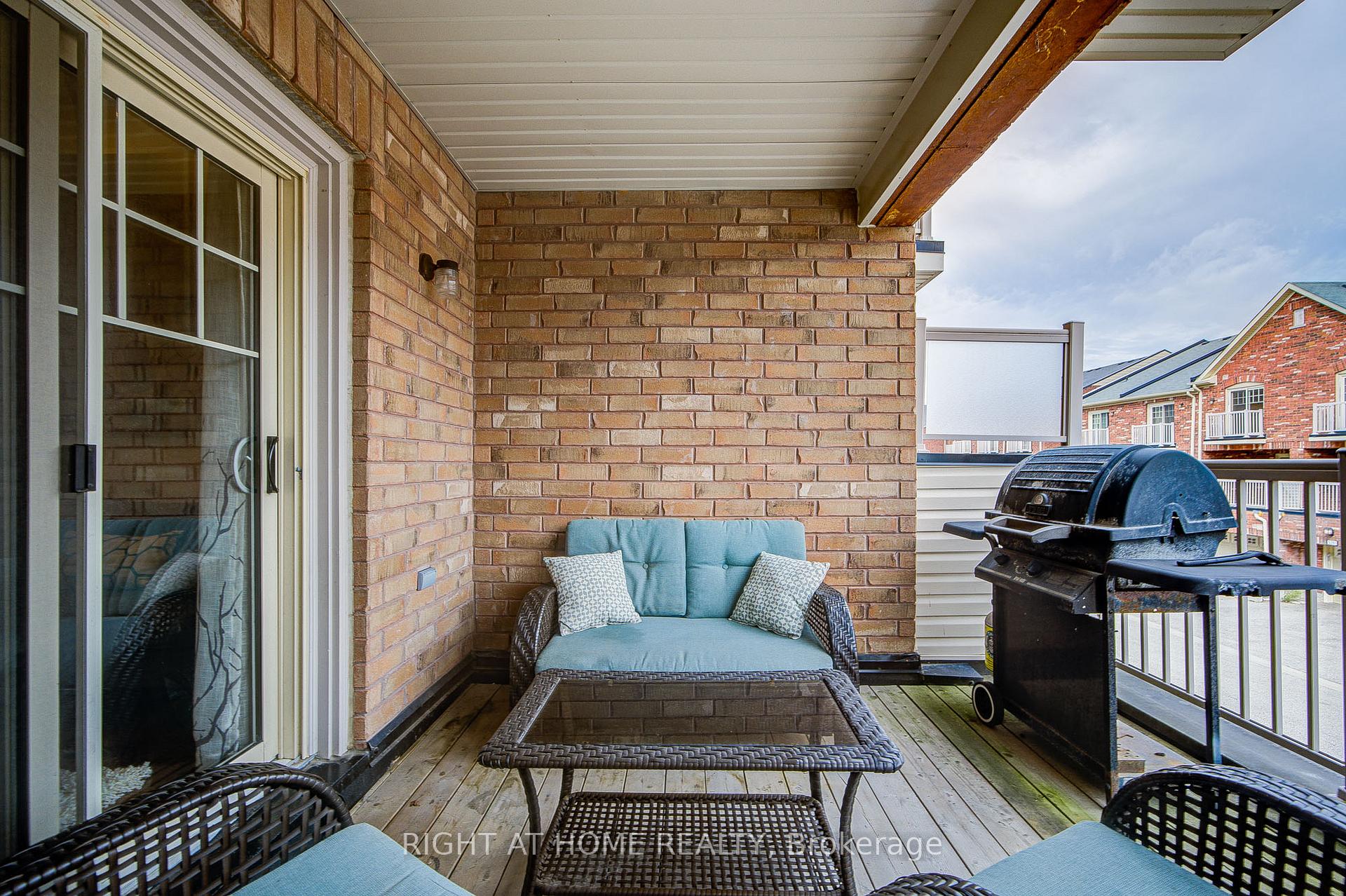 Photo 13 of 62 Truchard Avenue, Markham, Berczy — HOMEH