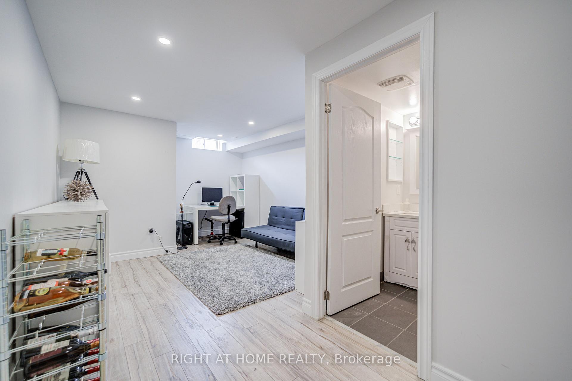 Photo 22 of 62 Truchard Avenue, Markham, Berczy — HOMEH