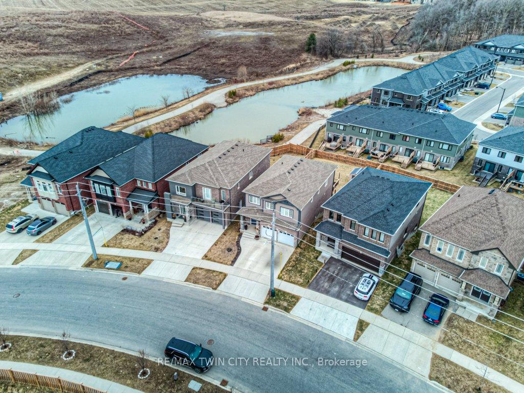 Photo 1 of 172 Rockcliffe Drive, Kitchener — HOMEH