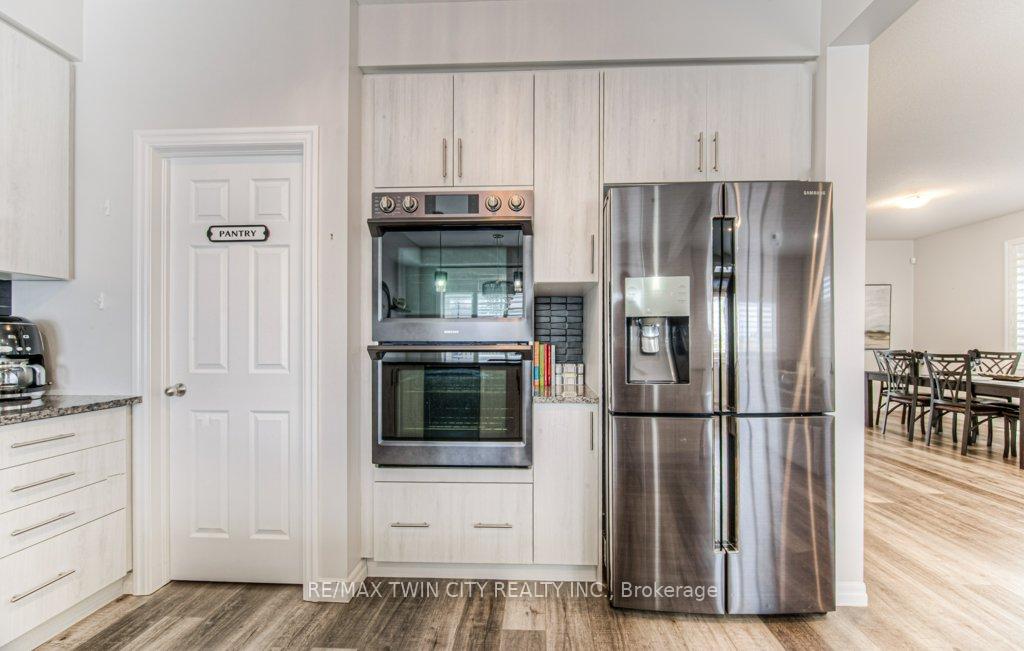 Photo 16 of 172 Rockcliffe Drive, Kitchener — HOMEH