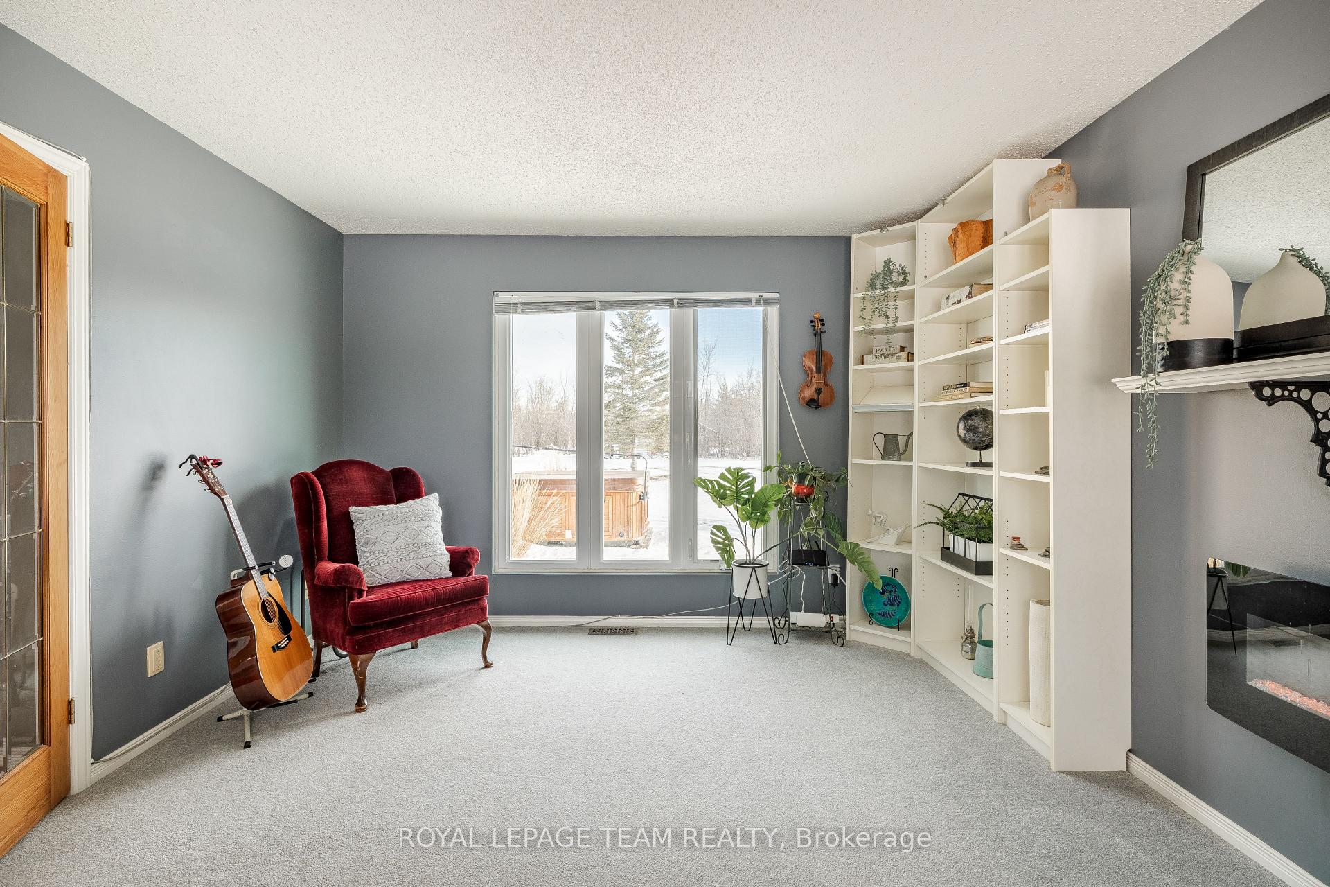 Photo 7 of 56 Constance Lake Road, Ottawa, Kanata - Kanata (North East) — HOMEH