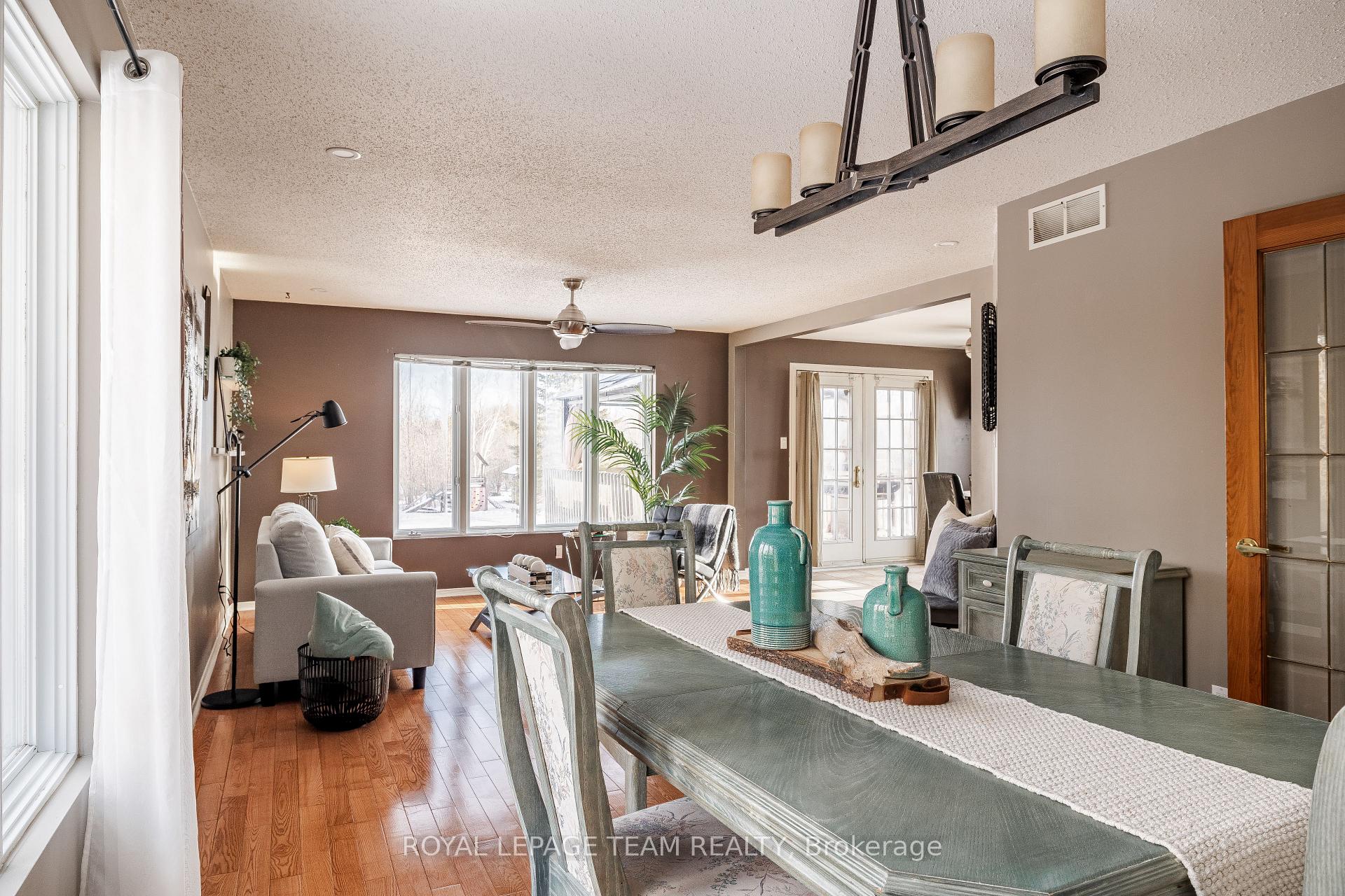 Photo 16 of 56 Constance Lake Road, Ottawa, Kanata - Kanata (North East) — HOMEH