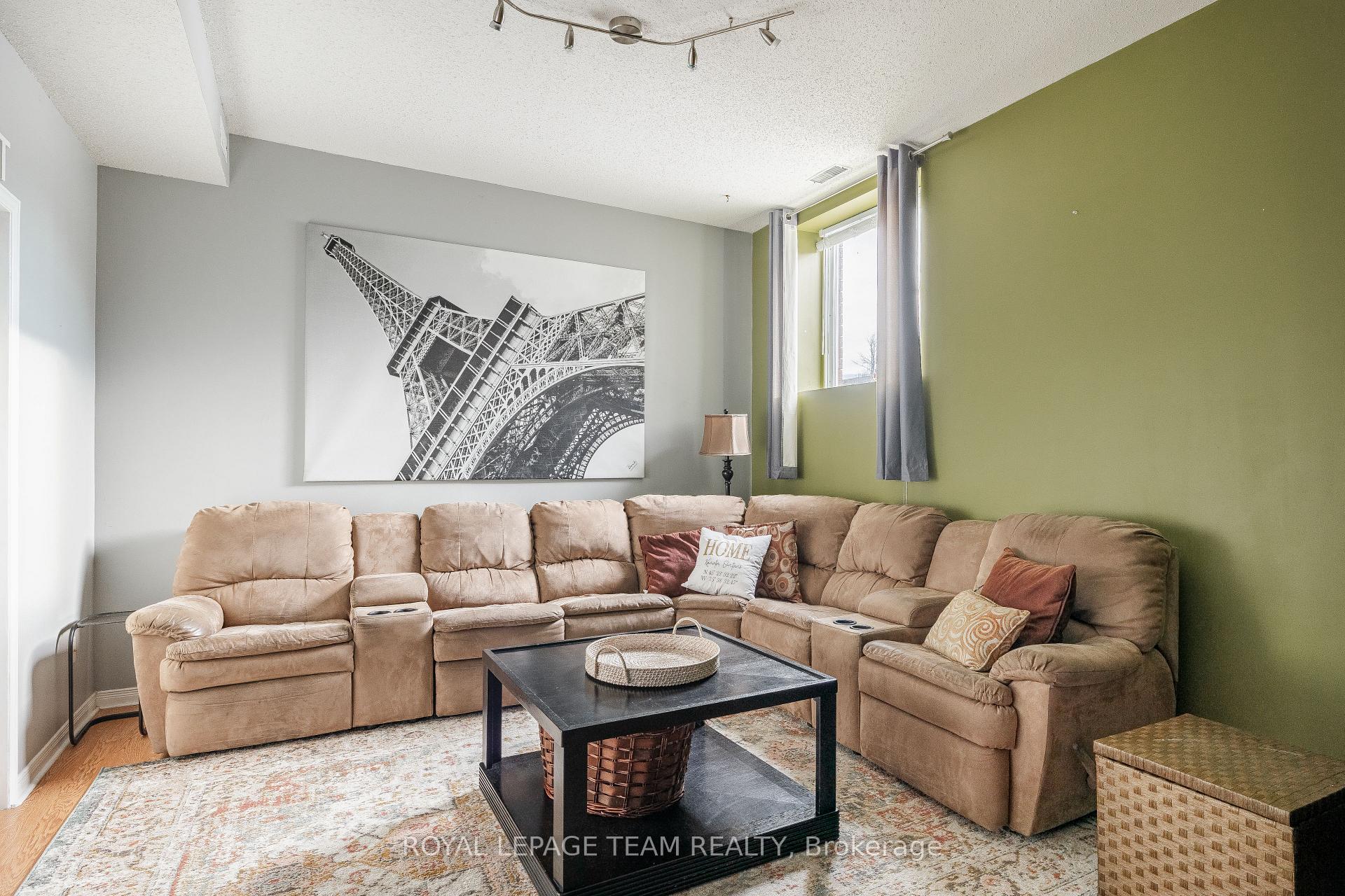 Photo 25 of 56 Constance Lake Road, Ottawa, Kanata - Kanata (North East) — HOMEH