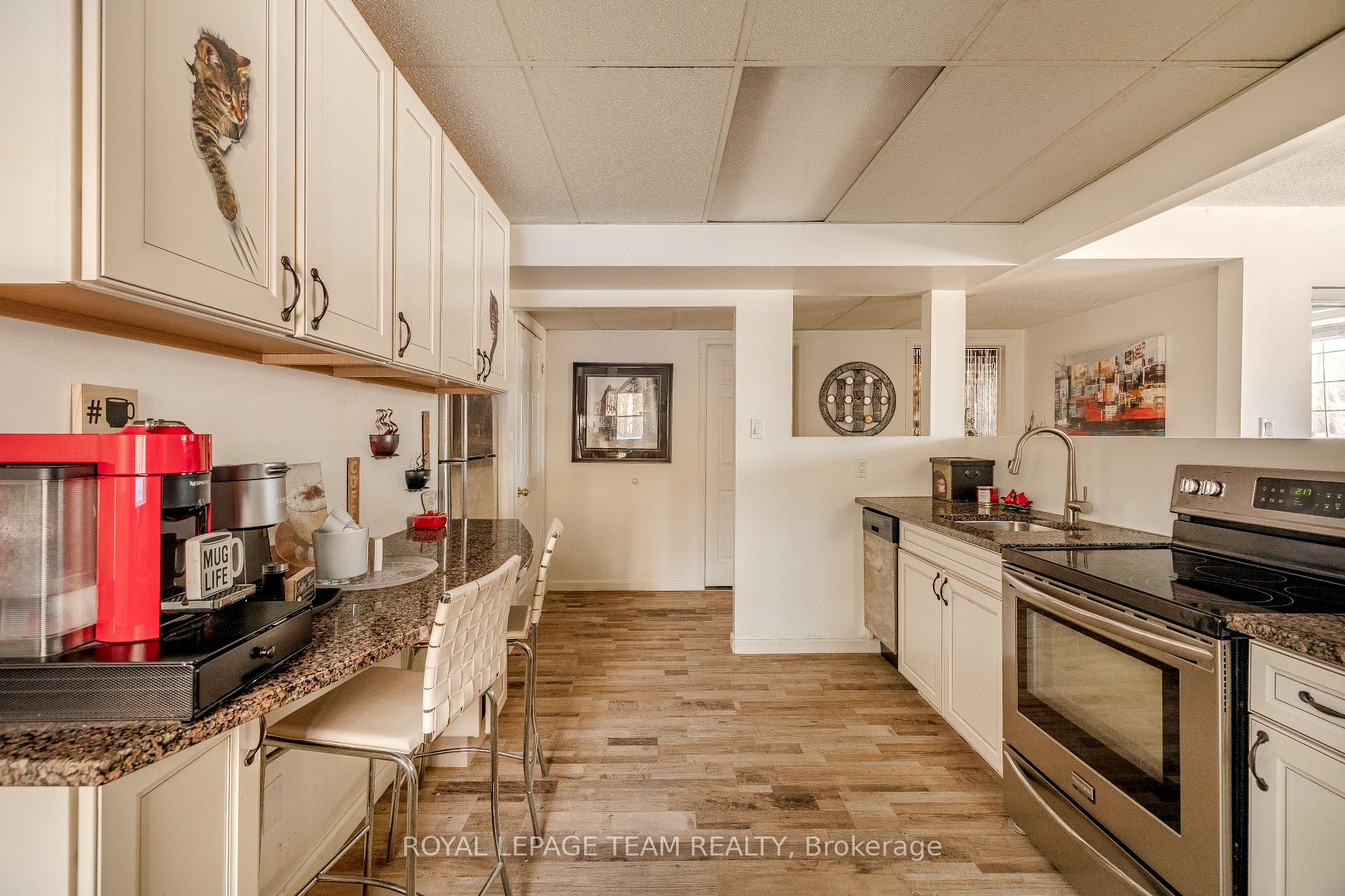 Photo 29 of 56 Constance Lake Road, Ottawa, Kanata - Kanata (North East) — HOMEH