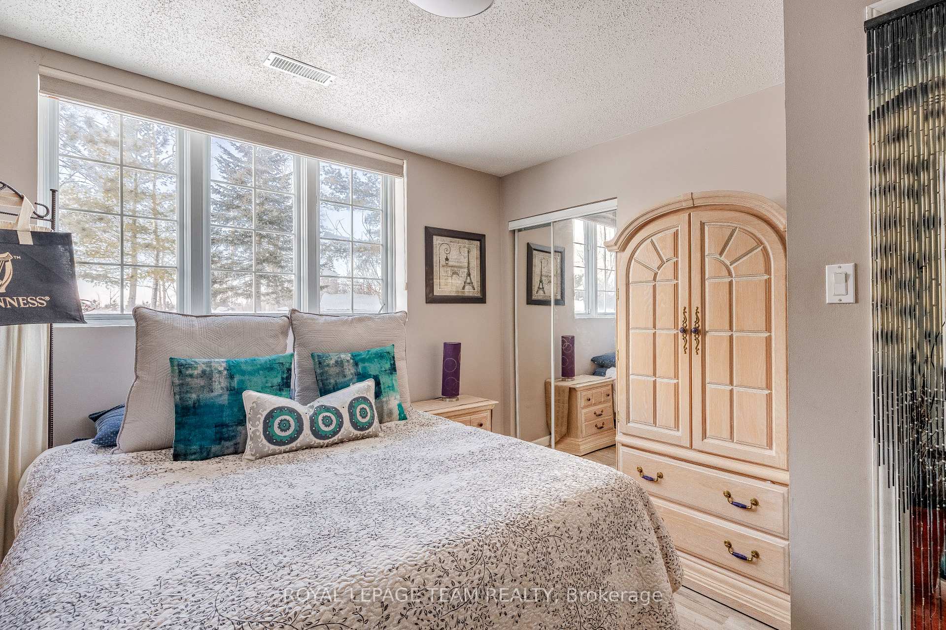 Photo 31 of 56 Constance Lake Road, Ottawa, Kanata - Kanata (North East) — HOMEH