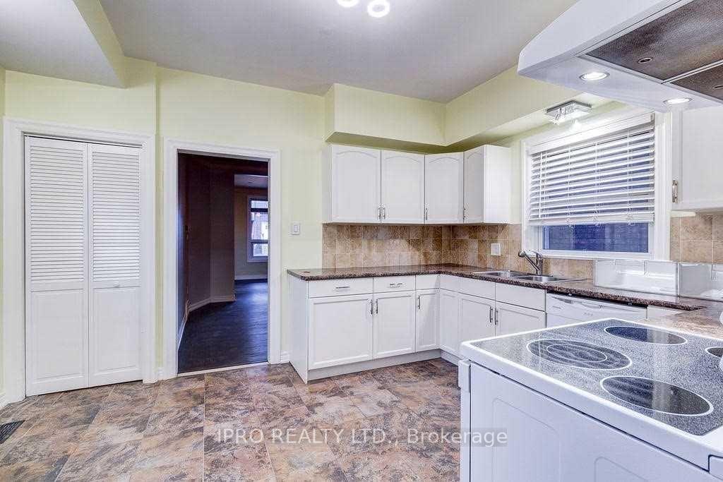 Photo 10 of Unit Main, 219 Wentworth Street, Hamilton, Landsdale — HOMEH