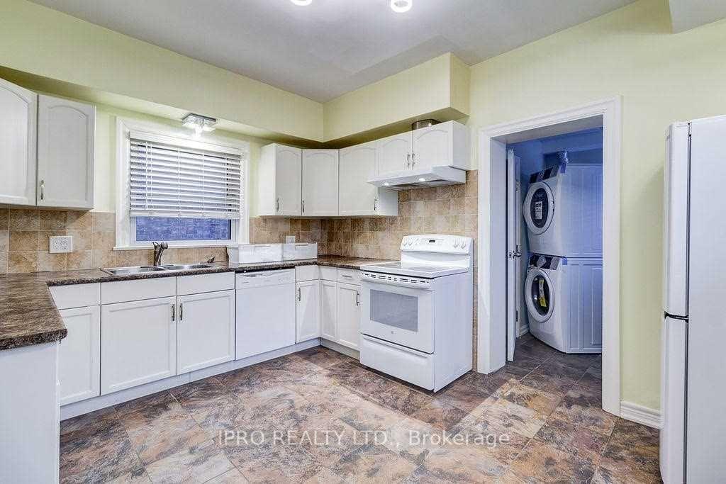 Photo 12 of Unit Main, 219 Wentworth Street, Hamilton, Landsdale — HOMEH