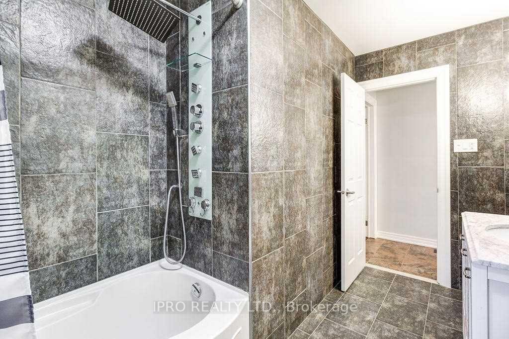 Photo 17 of Unit Main, 219 Wentworth Street, Hamilton, Landsdale — HOMEH