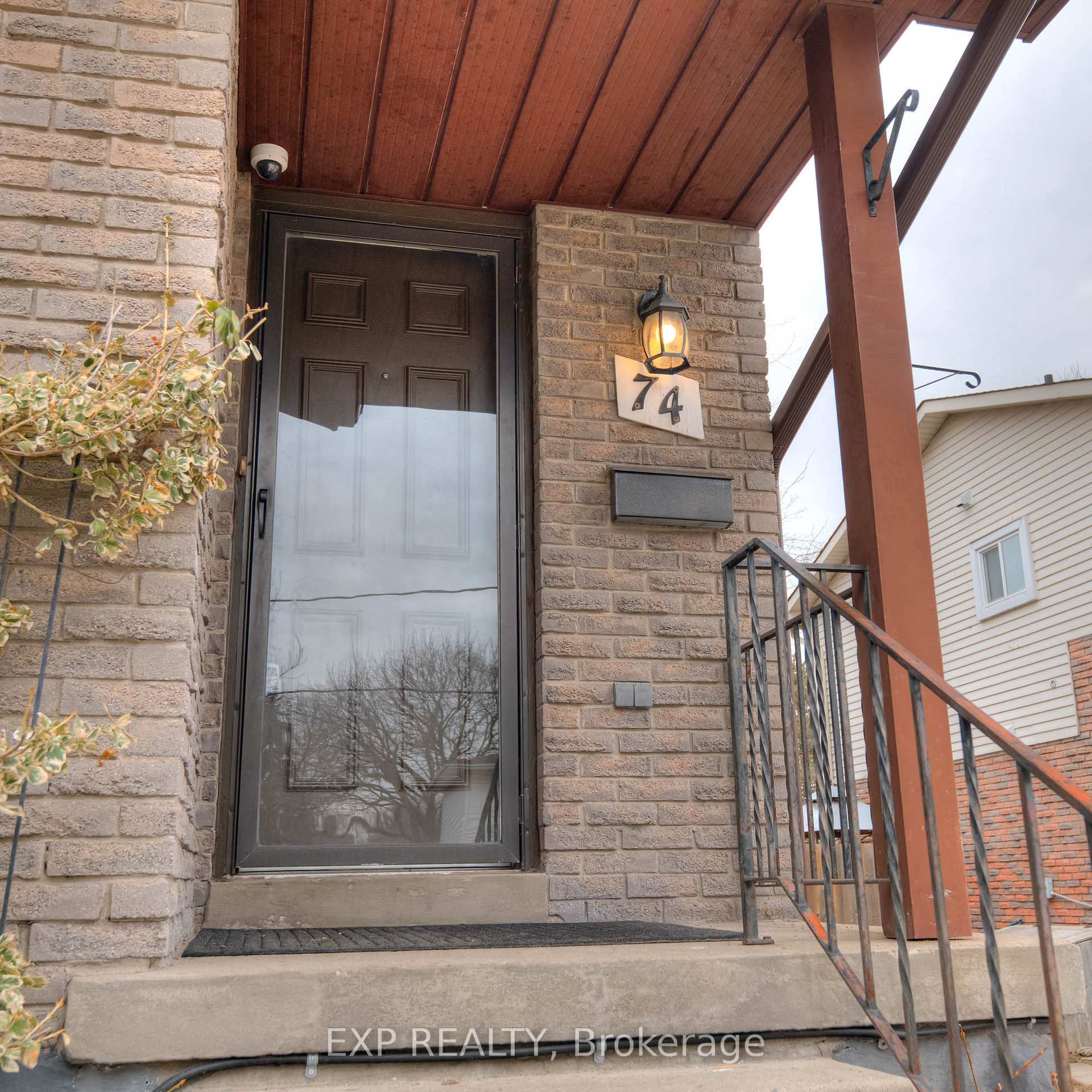 Photo 4 of 74 Halifax Drive, Kitchener — HOMEH