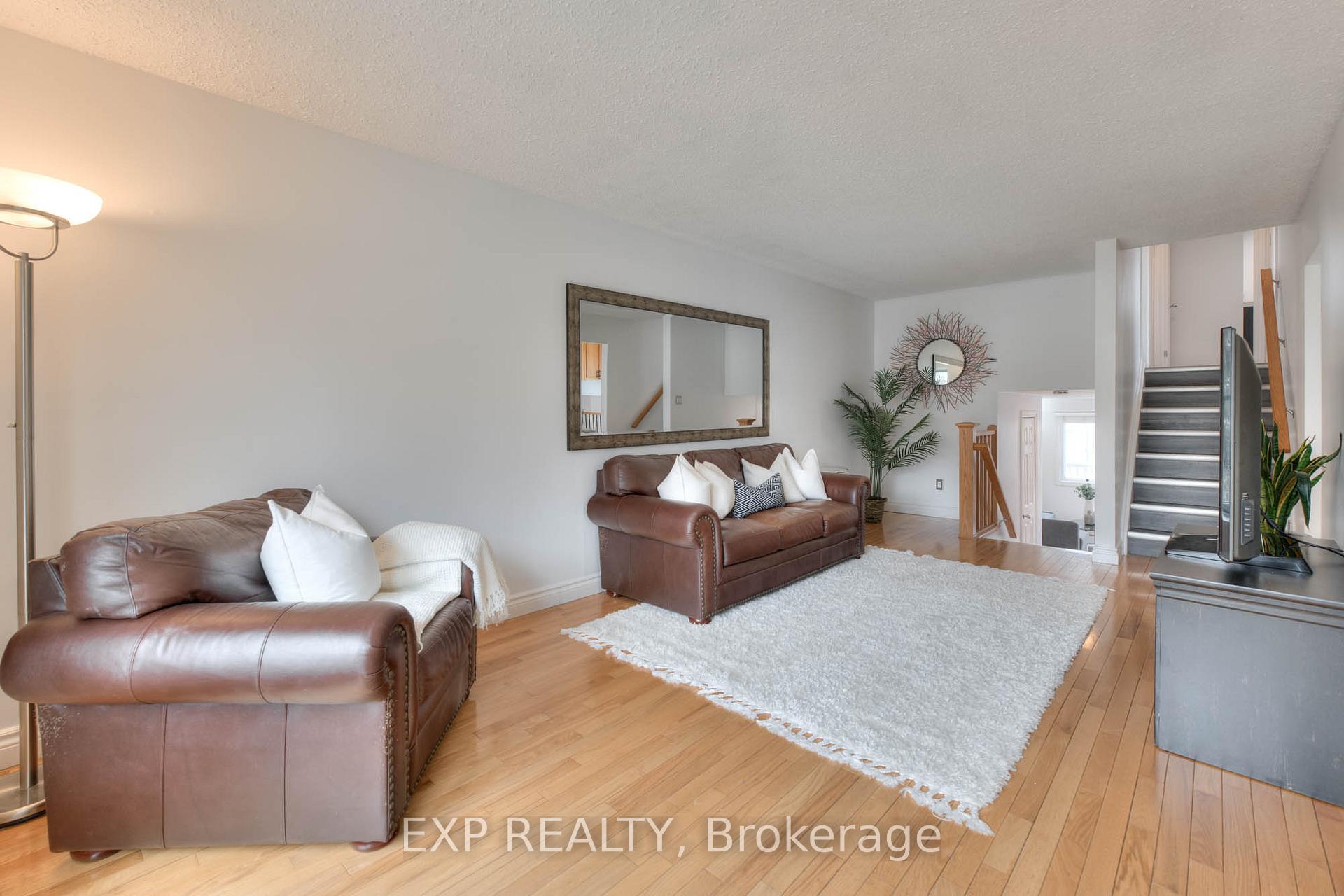 Photo 8 of 74 Halifax Drive, Kitchener — HOMEH
