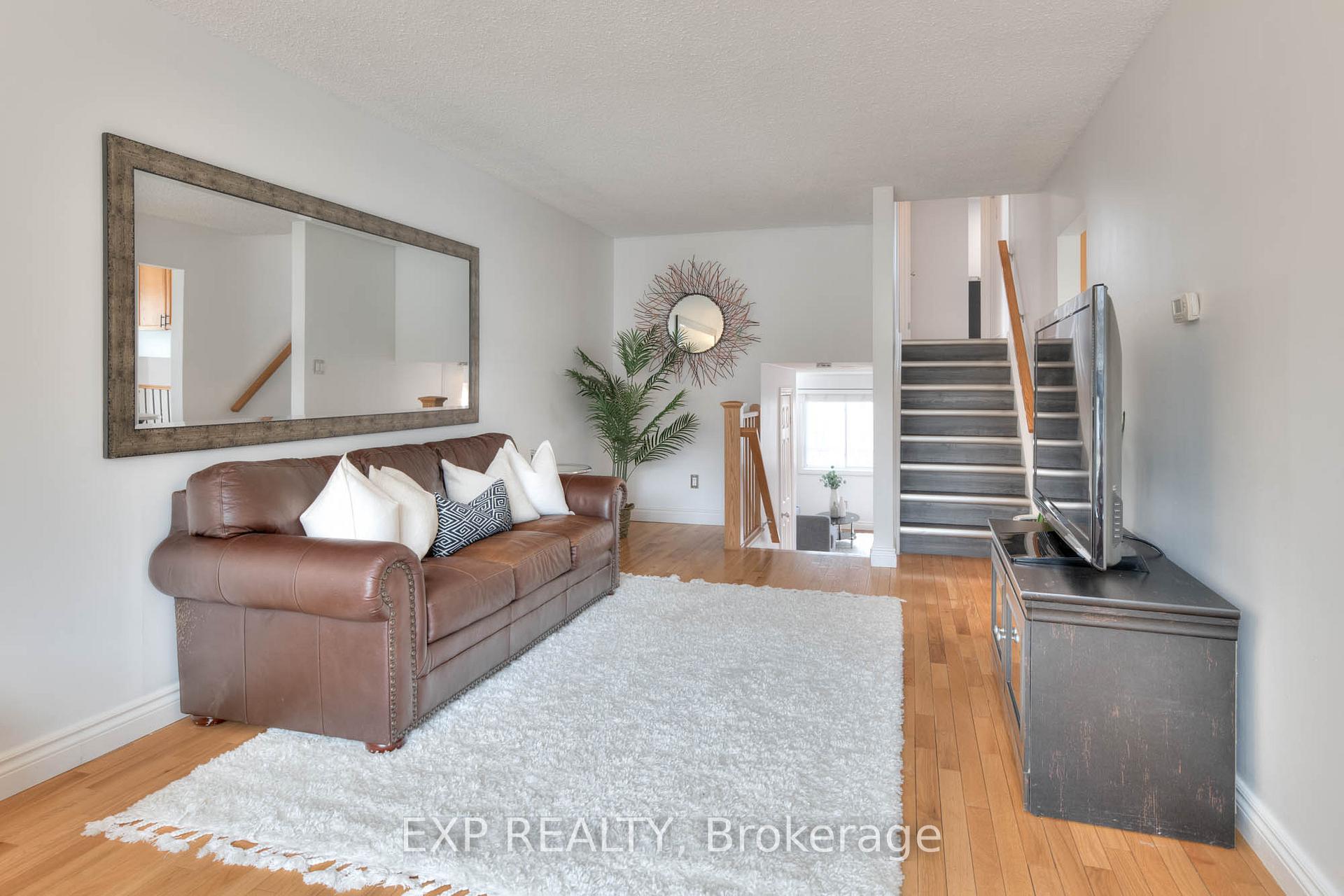 Photo 9 of 74 Halifax Drive, Kitchener — HOMEH