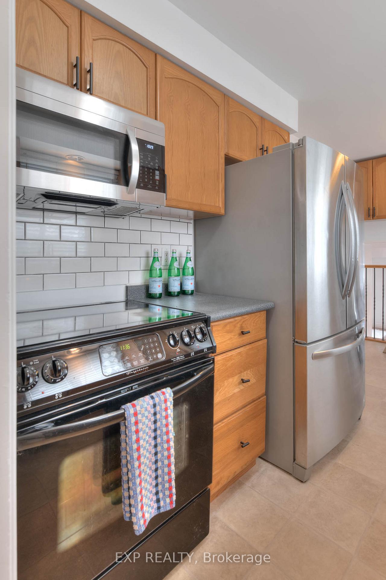 Photo 14 of 74 Halifax Drive, Kitchener — HOMEH