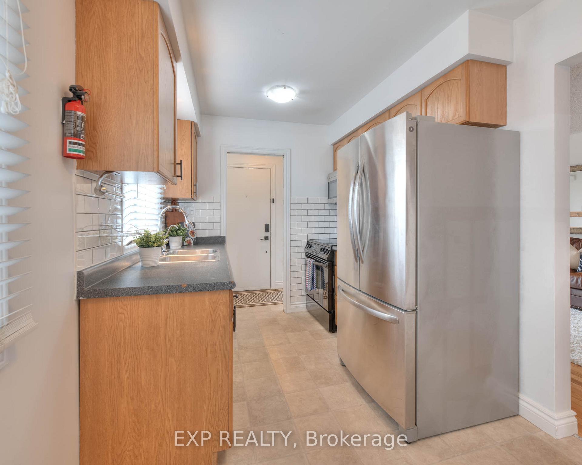 Photo 17 of 74 Halifax Drive, Kitchener — HOMEH