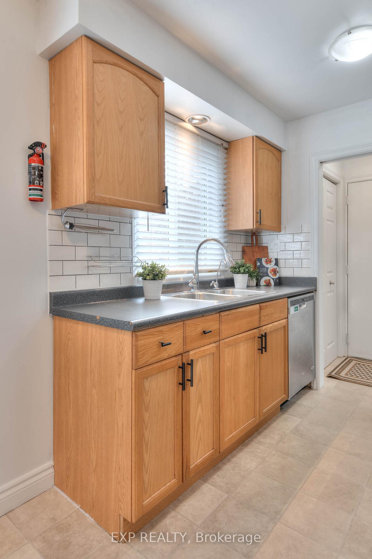 Photo 18 of 74 Halifax Drive, Kitchener — HOMEH
