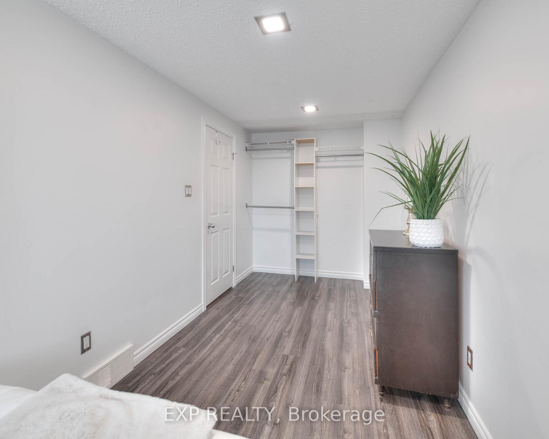 Photo 22 of 74 Halifax Drive, Kitchener — HOMEH