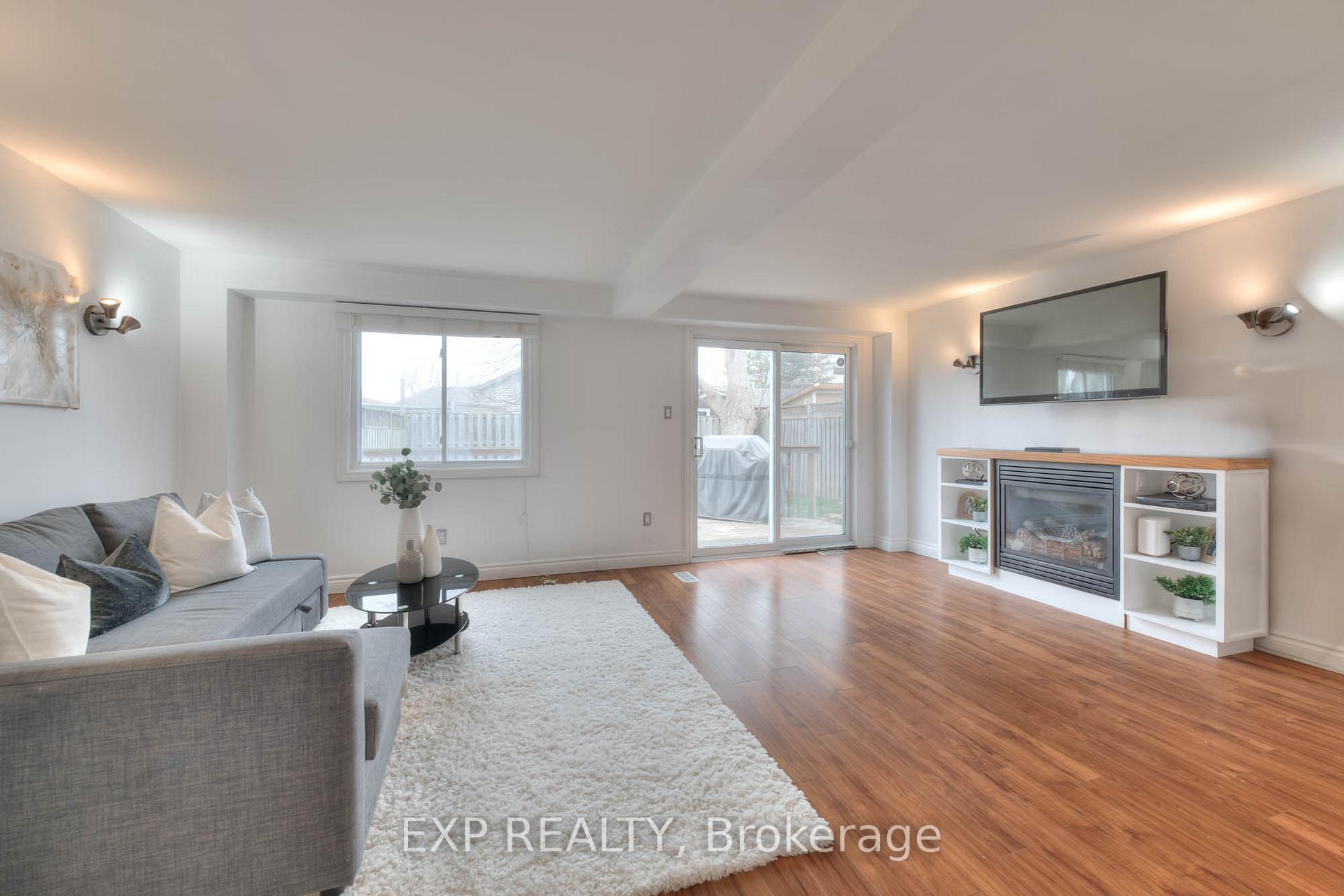 Photo 30 of 74 Halifax Drive, Kitchener — HOMEH